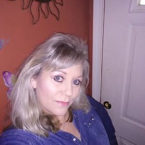 Meet your Posher, Deanna